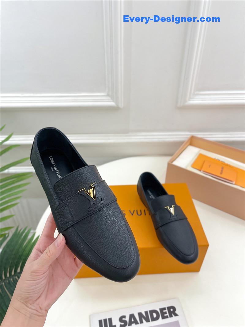 l0vis Vvtt0n lv new flat loafers