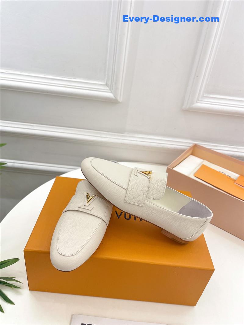 l0vis Vvtt0n lv new flat loafers