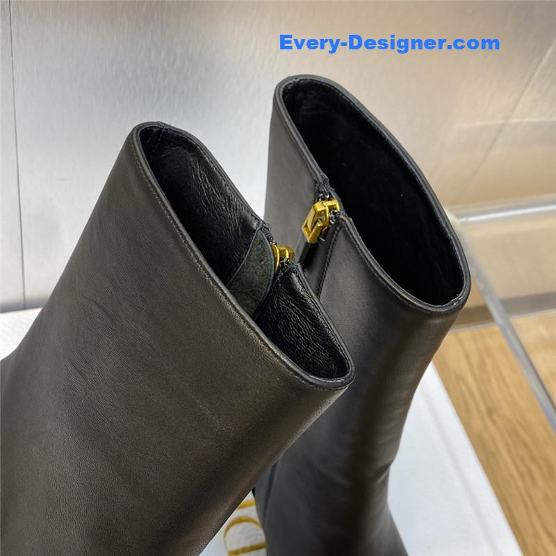 D10r martin women’s short boots