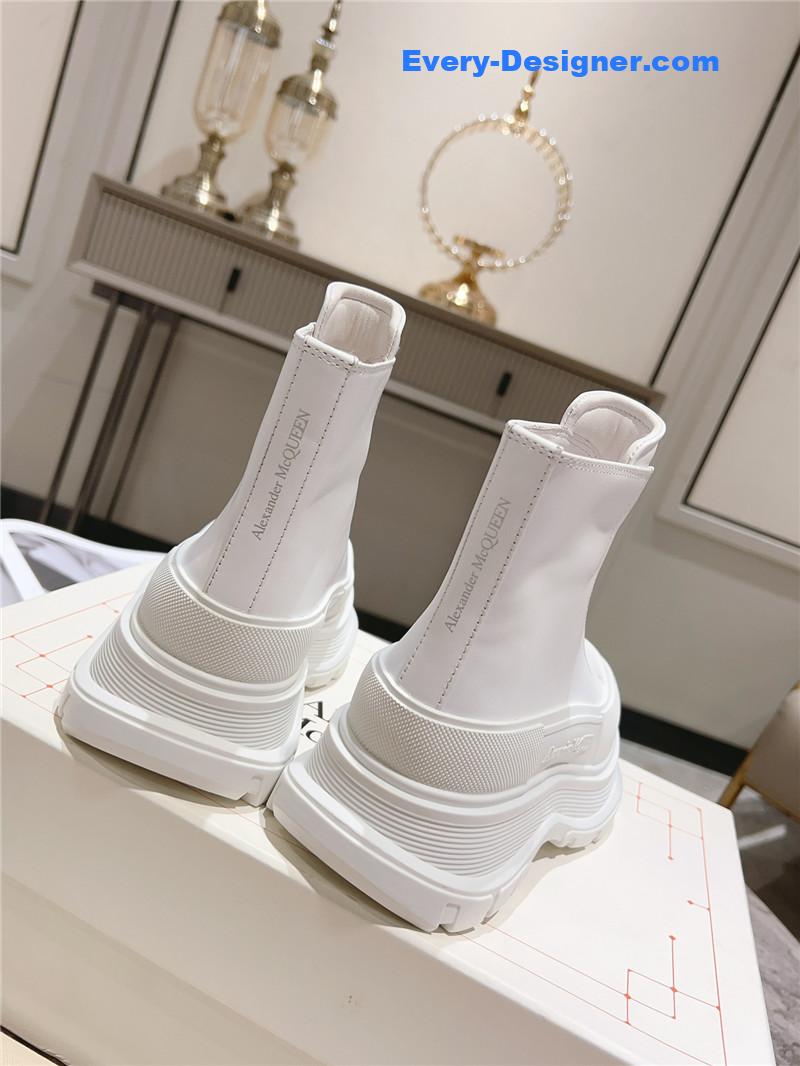 a1exa*der Mcqv*en front zip booties