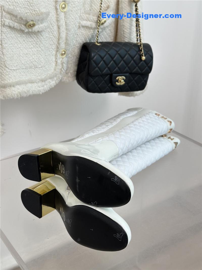 CC letter rhombus down boots