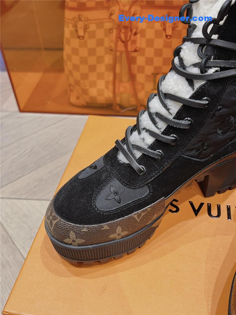 l0vis Vvtt0n lv classic high heel martin boots