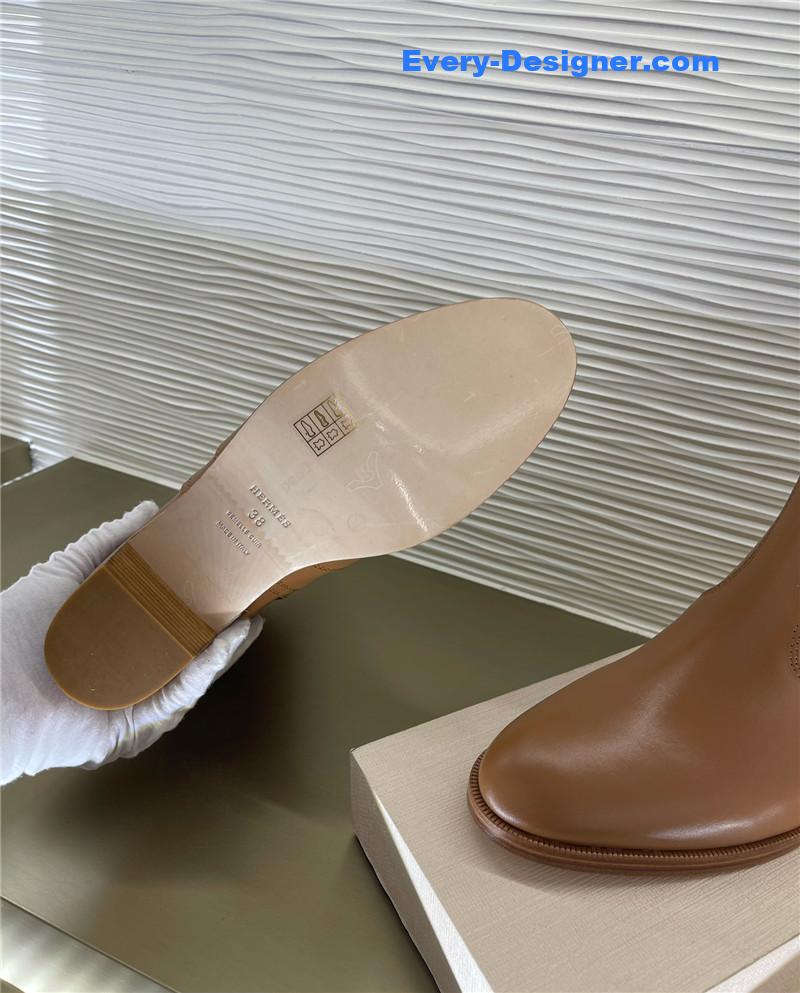 H**me5 new classic kelly buckle leather boots