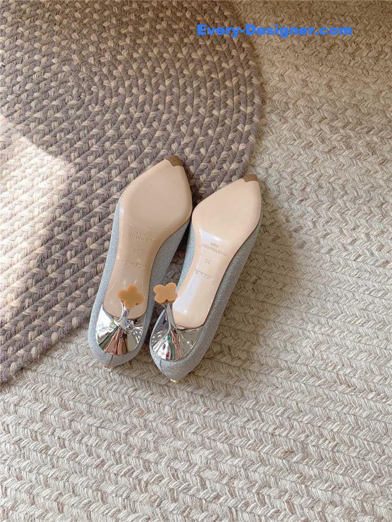 l0vis Vvtt0n lv new blossom high heels