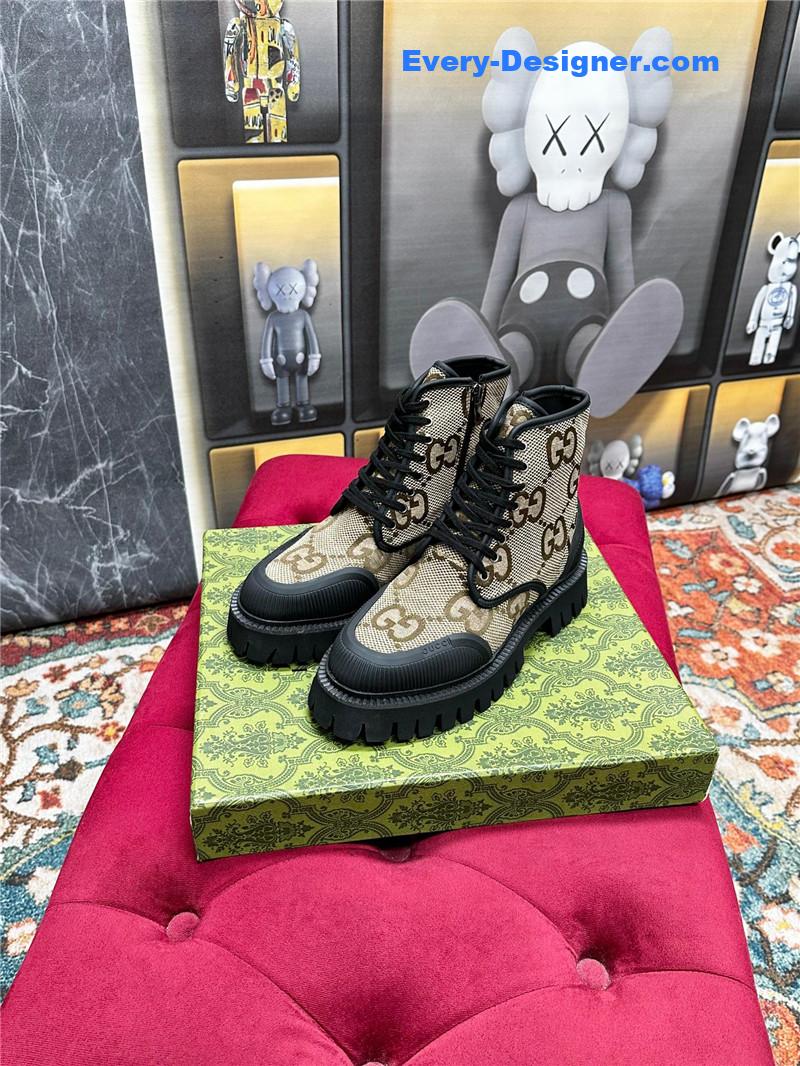 Gucci new couple wear motorcycle boots