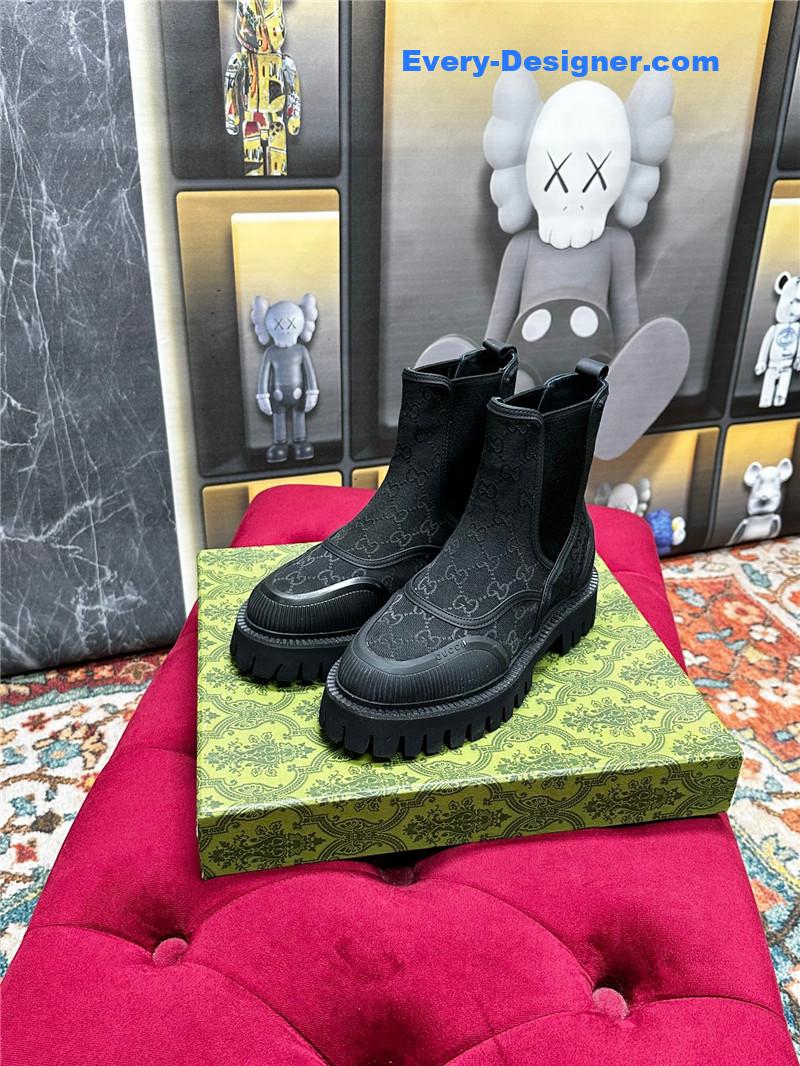 Gucci new couple wear motorcycle boots