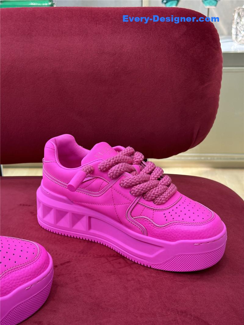Va1e*ntin0 thick sole casual shoes