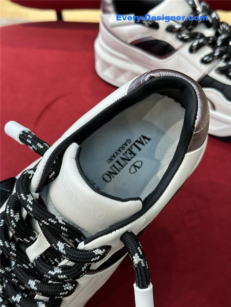 Va1e*ntin0 thick sole casual shoes