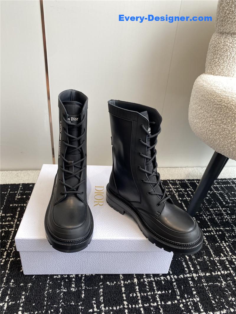 D10r new lace up martin boots