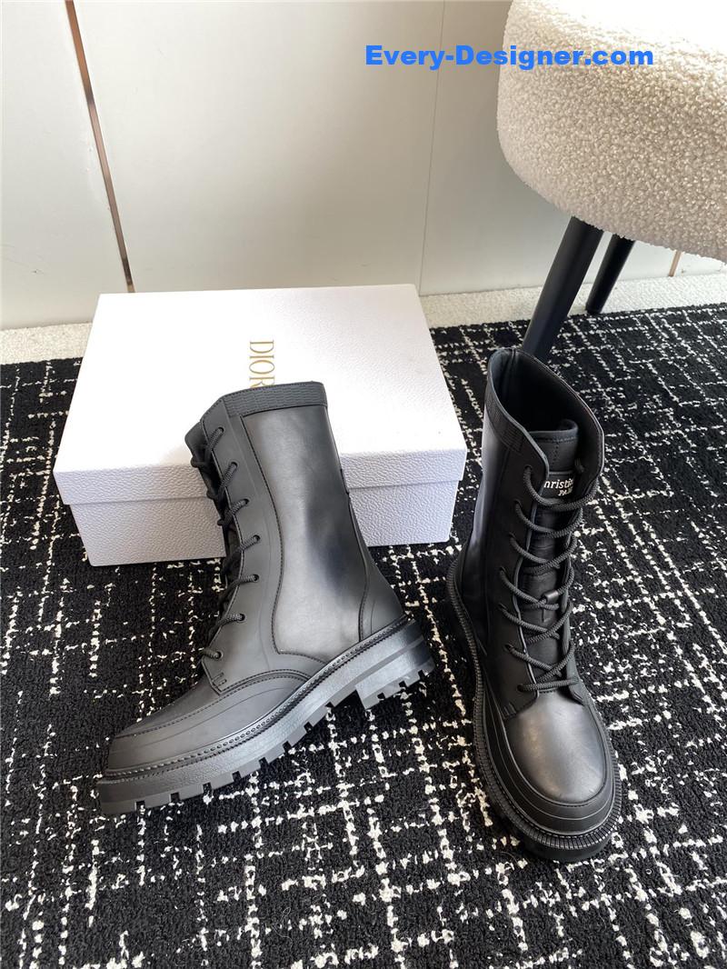 D10r new lace up martin boots