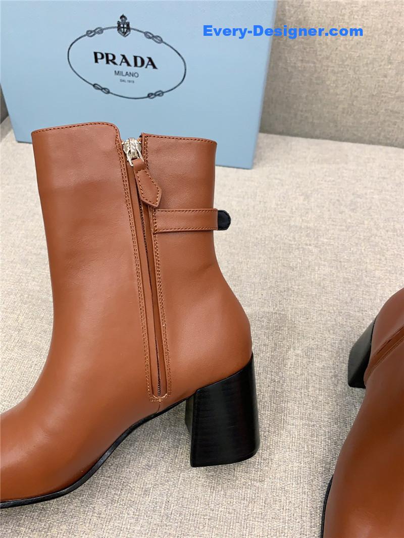 Pra*a new triangle high heel boots