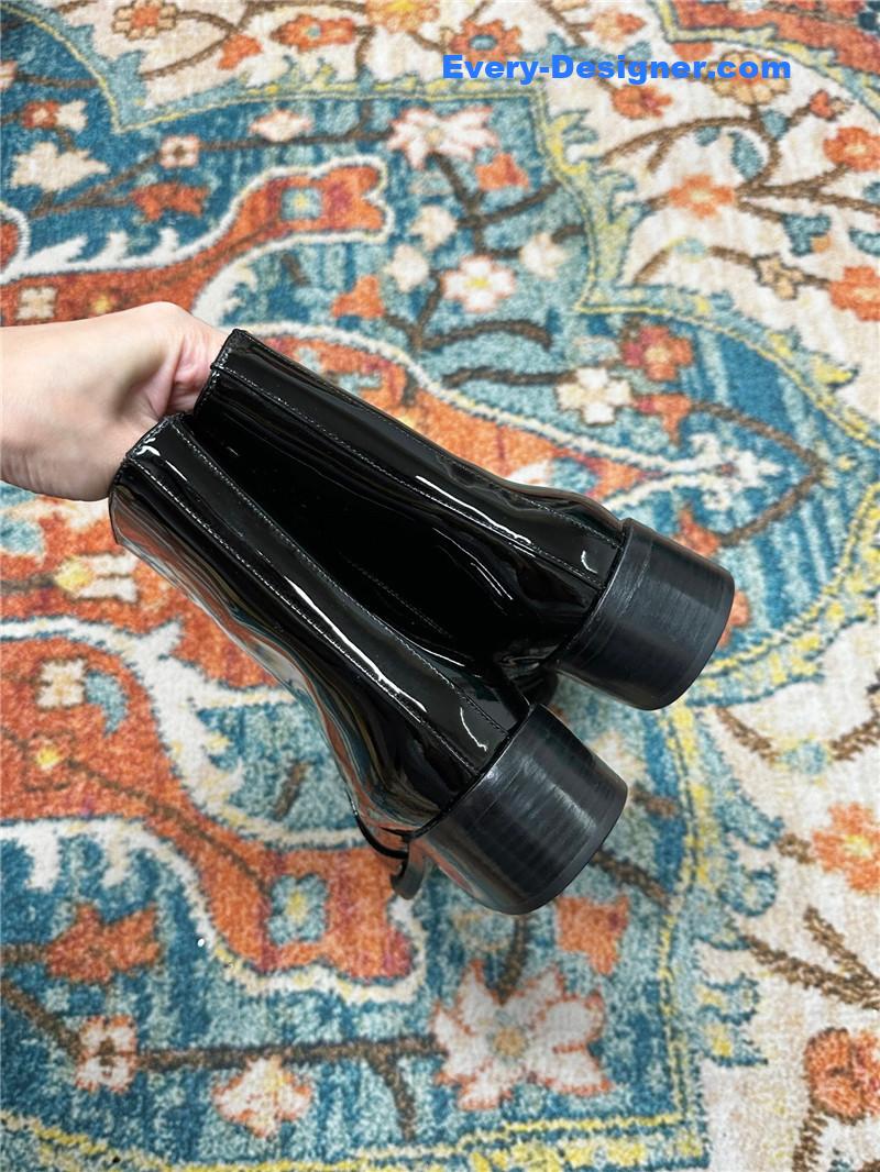 Y51 sleeveless boots