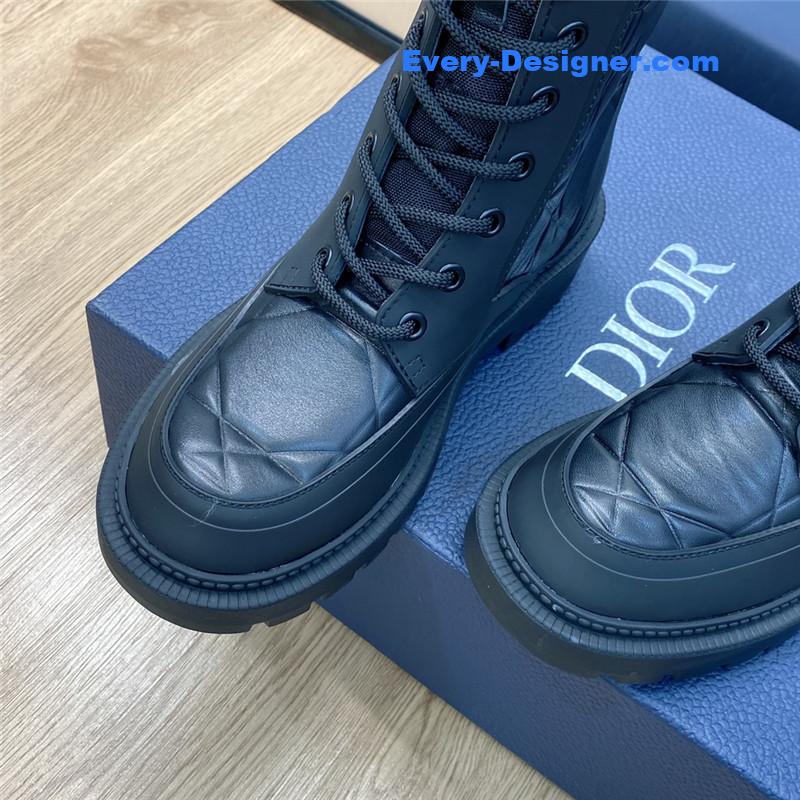 D10r low heel round toe lace up knight boots