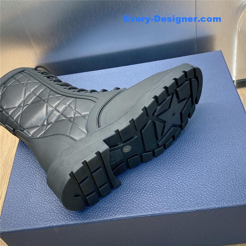 D10r low heel round toe lace up knight boots