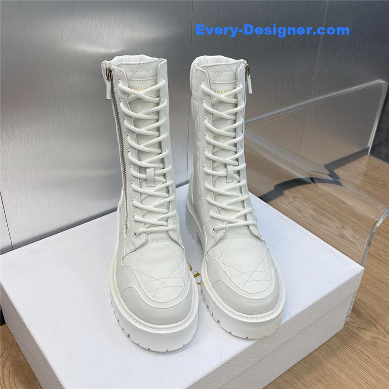 D10r low heel round toe lace up knight boots