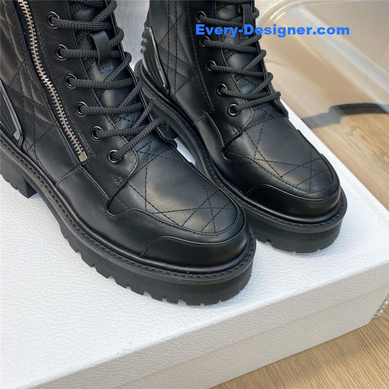 D10r low heel round toe lace up knight boots