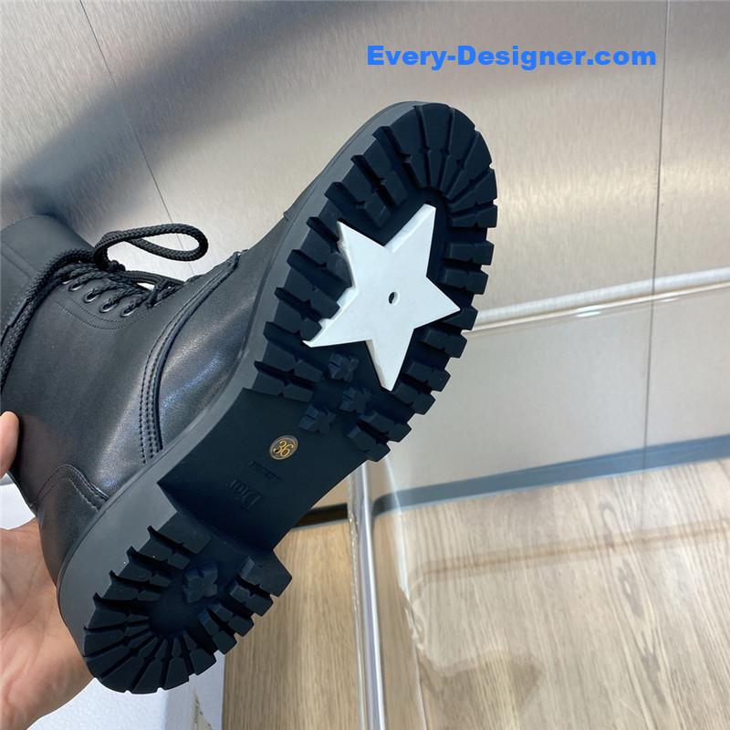 D10r belt buckle low heel round toe lace up knight boots