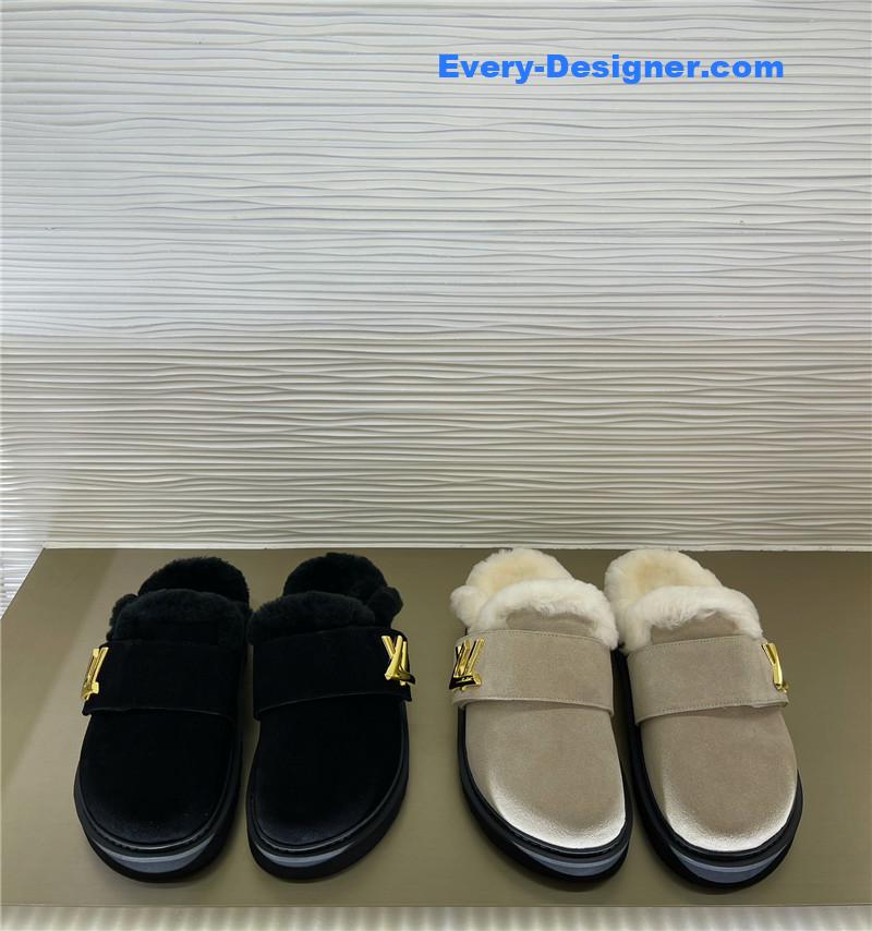 l0vis Vvtt0n lv suede fur bag half drag