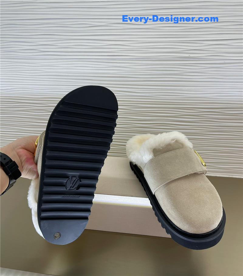 l0vis Vvtt0n lv suede fur bag half drag