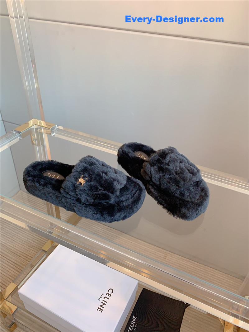 miumiu new thick-soled furry slippers