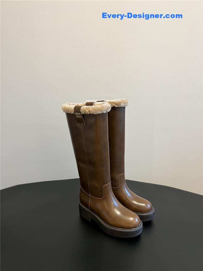 miumiu thick-soled straight sleeve plus fleece boots