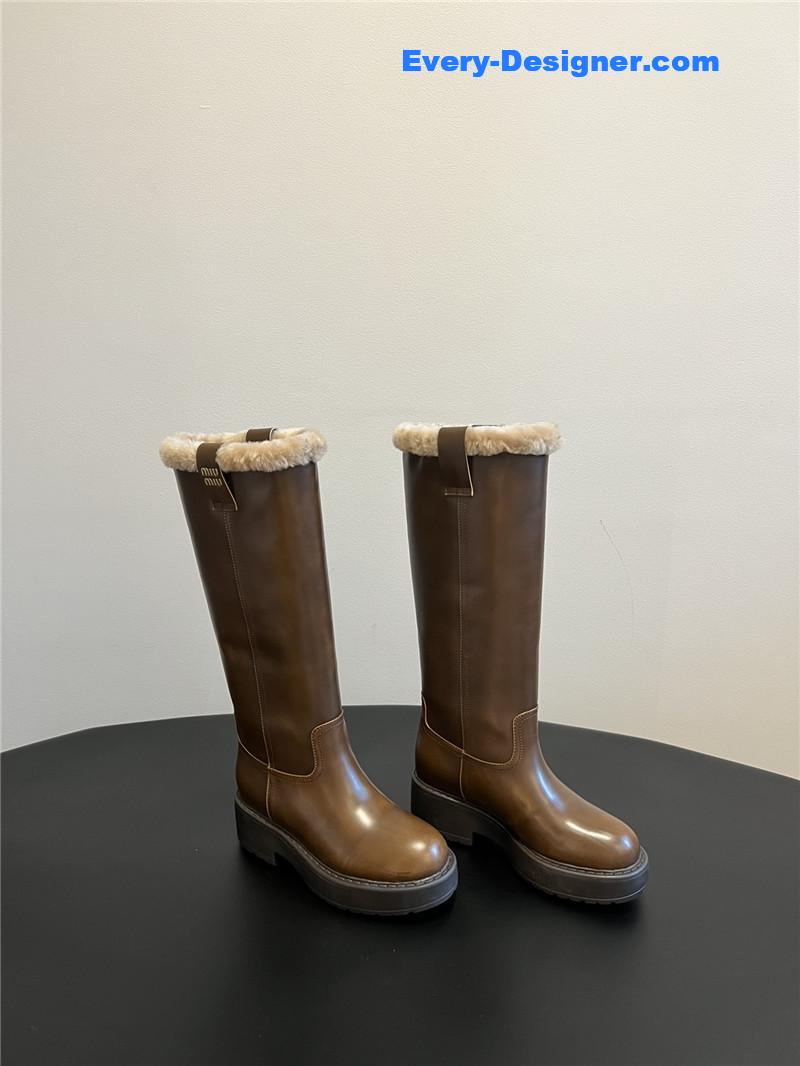 miumiu thick-soled straight sleeve plus fleece boots