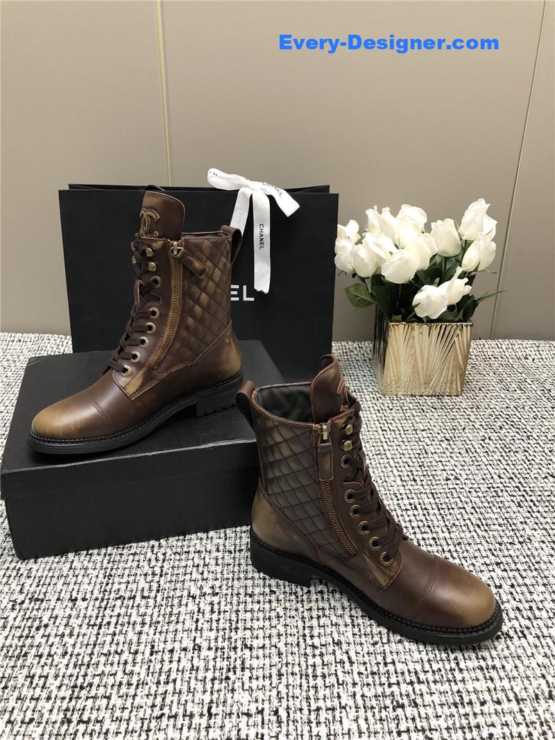 CC polished cowhide boots