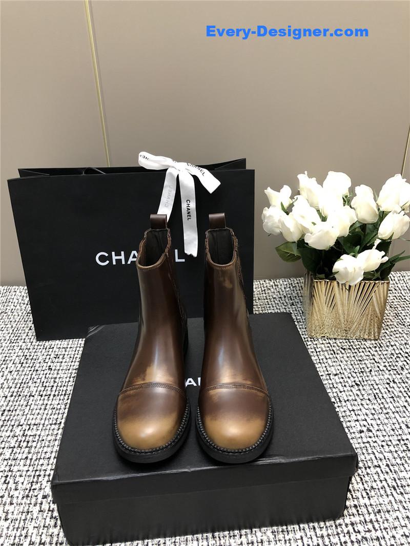 CC polished cowhide boots