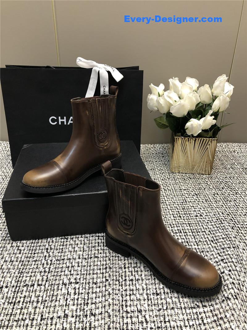 CC polished cowhide boots