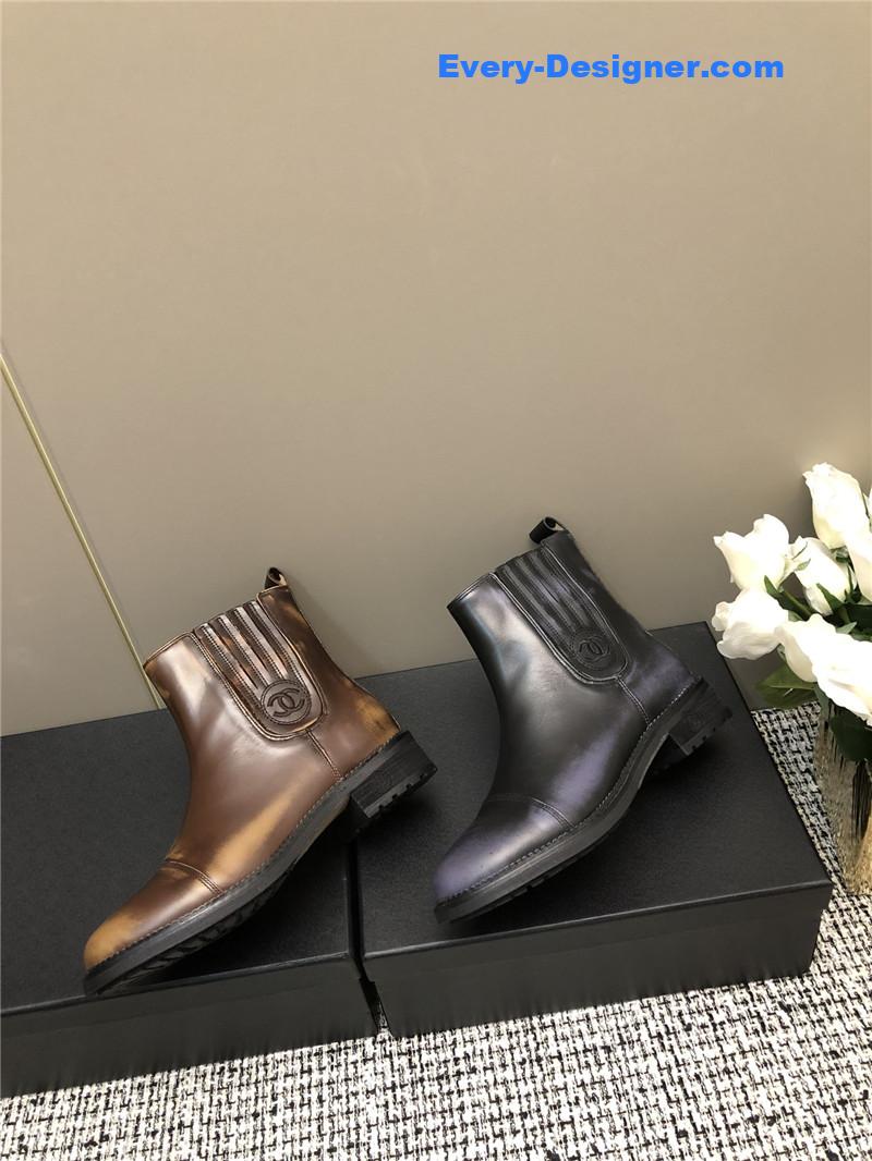 CC polished cowhide boots