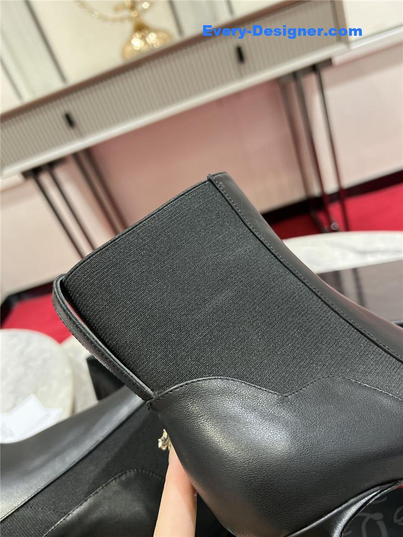Chr1st1an louboutin chelsea chick booty ankle boots