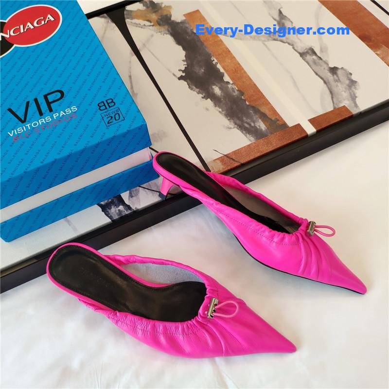 Ba1en*iaga’s new knife-heel kitten-heel elastic cuffed shoes