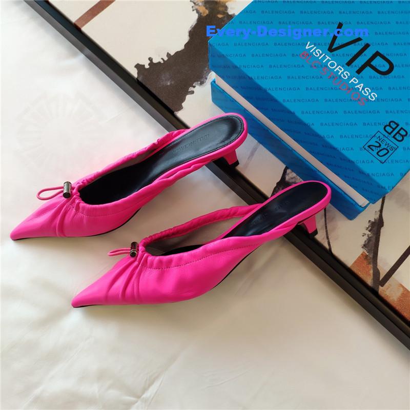 Ba1en*iaga’s new knife-heel kitten-heel elastic cuffed shoes