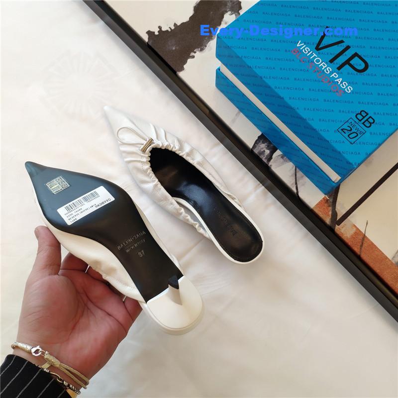 Ba1en*iaga’s new knife-heel kitten-heel elastic cuffed shoes