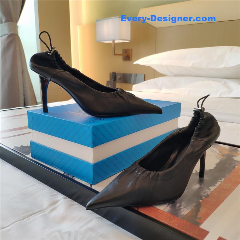 Ba1en*iaga’s new knife-heel kitten-heel elastic cuffed shoes