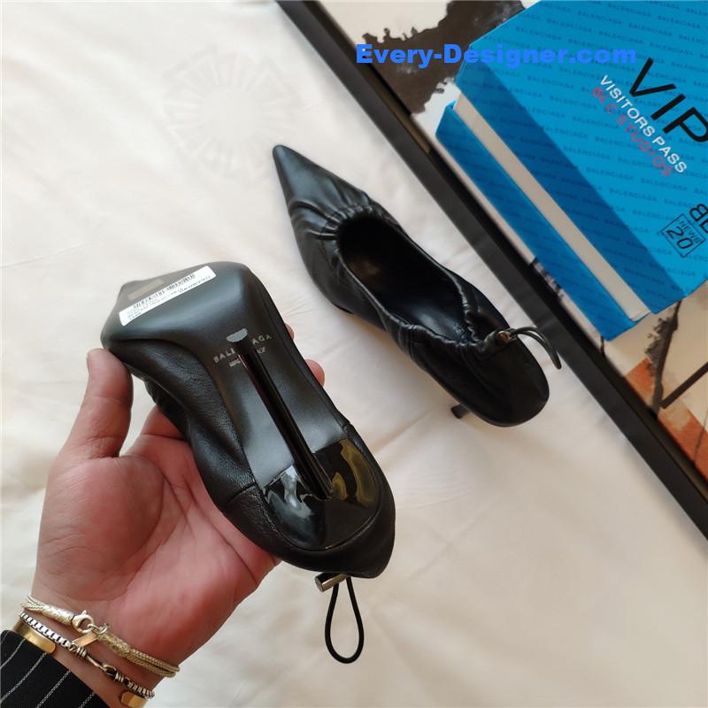 Ba1en*iaga’s new knife-heel kitten-heel elastic cuffed shoes