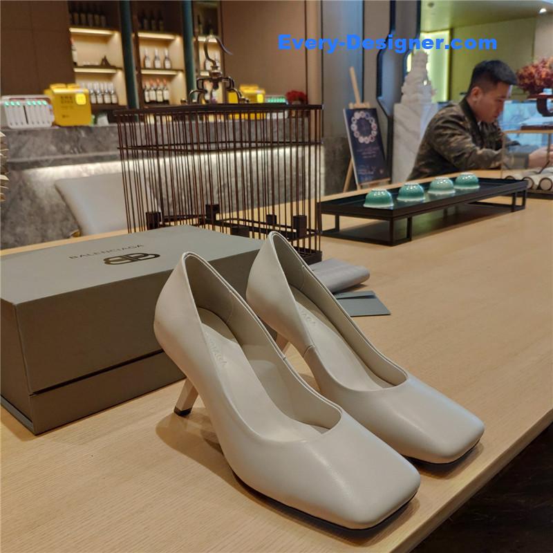 Ba1en*iaga new figure 7 shoes