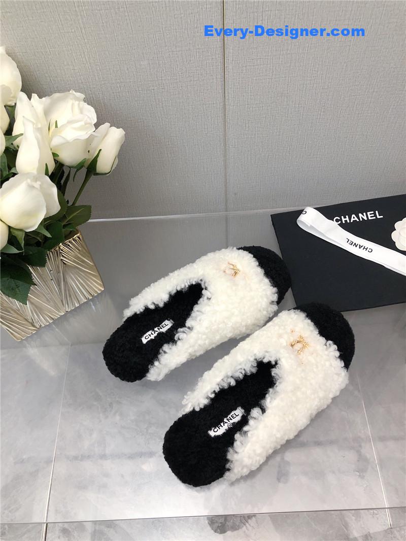 CC furry slippers