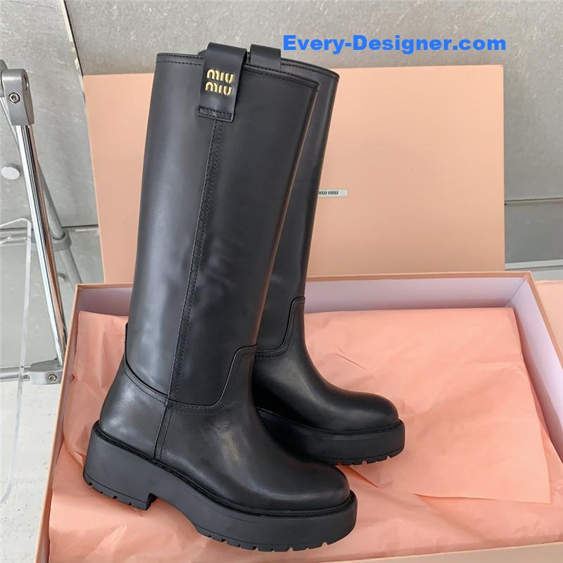 M1um1u new knight boots