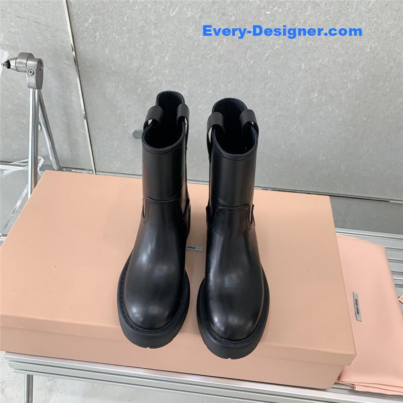 M1um1u new knight boots