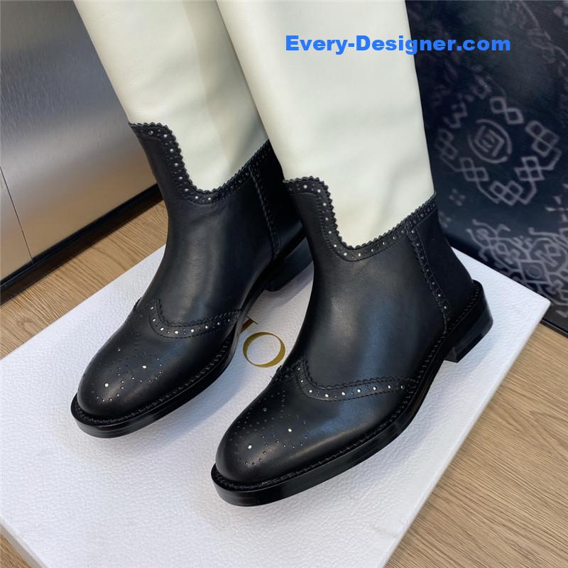 D10r thick heel round toe slip-on belt buckle knight boots