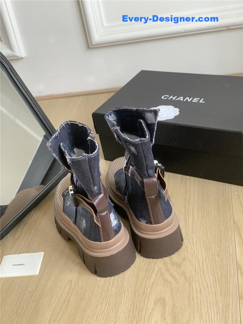 CC hidden canvas boots