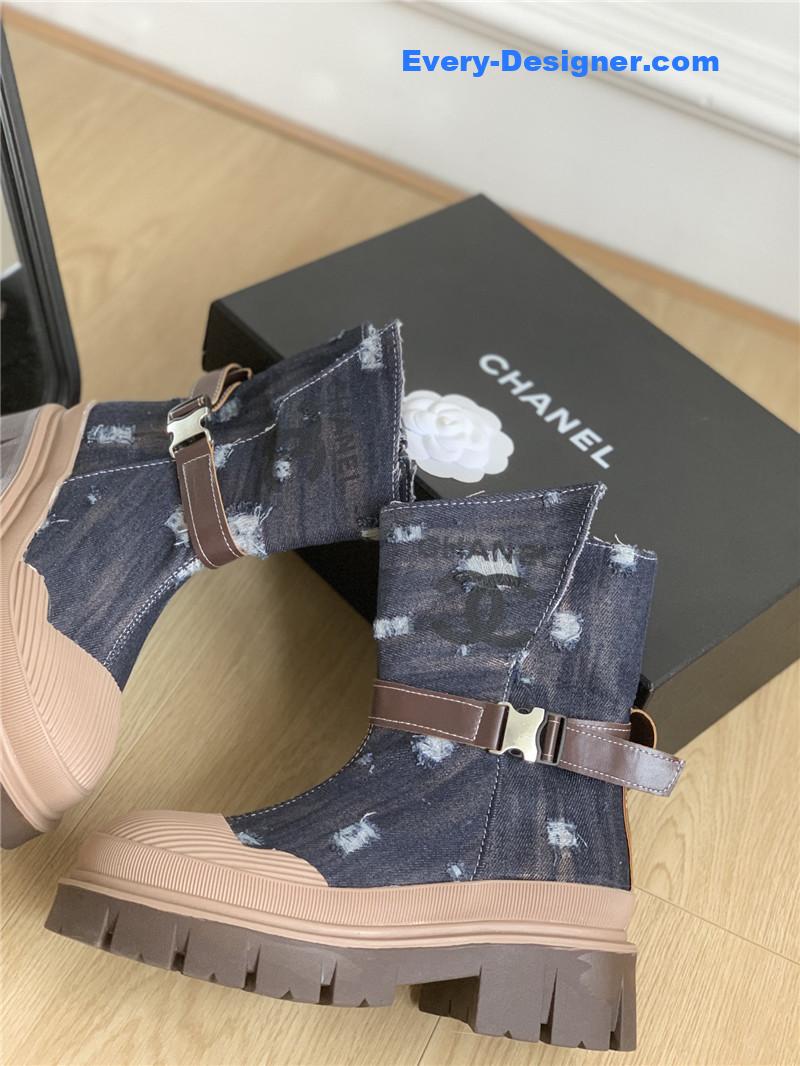 CC hidden canvas boots