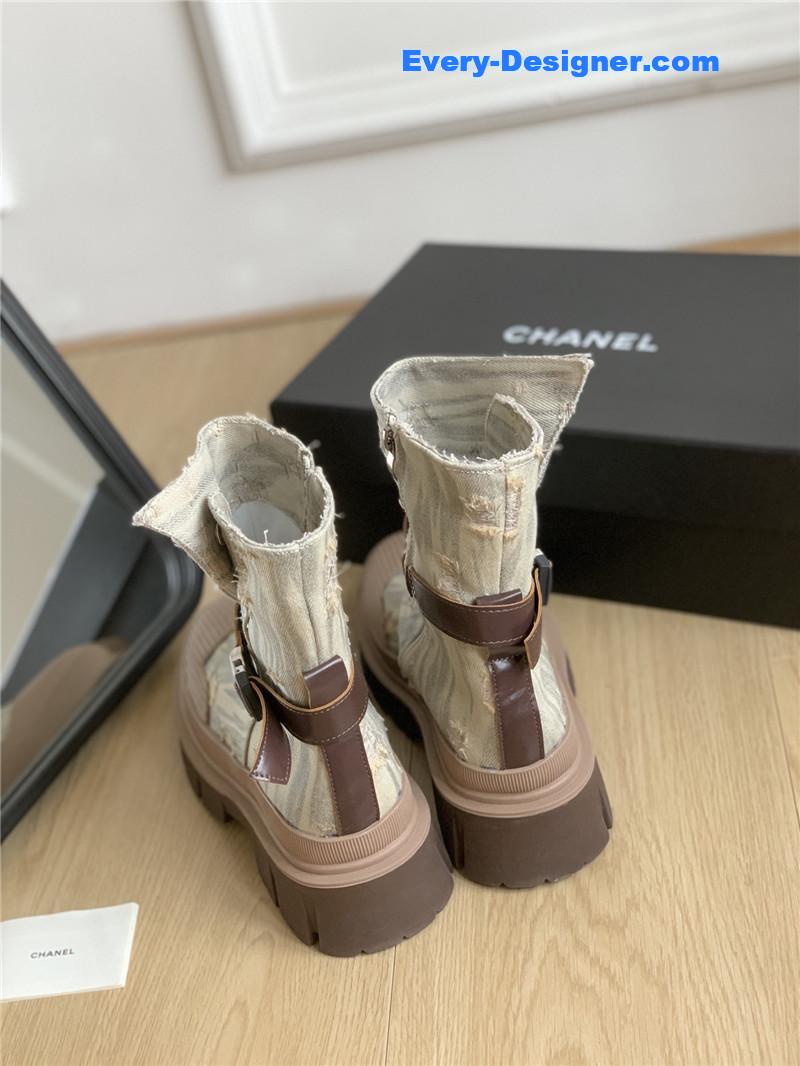CC hidden canvas boots