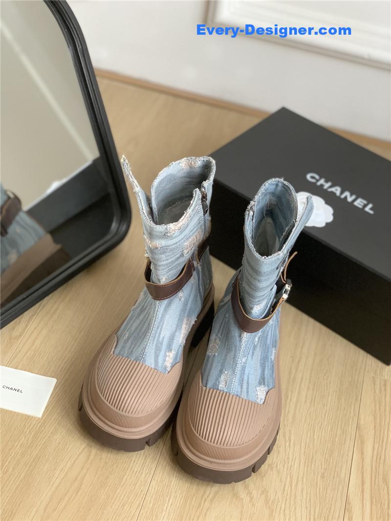 CC hidden canvas boots