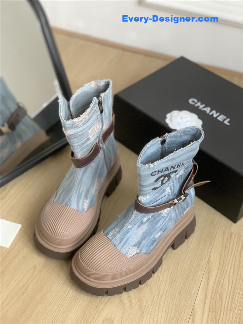 CC hidden canvas boots