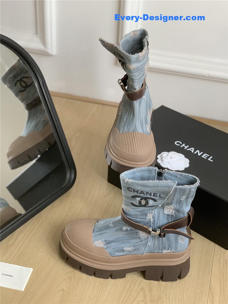 CC hidden canvas boots