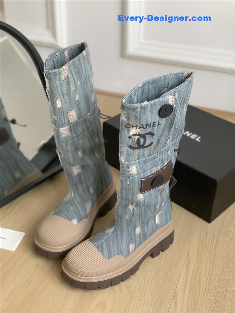 CC hidden canvas boots