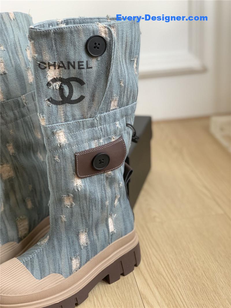 CC hidden canvas boots