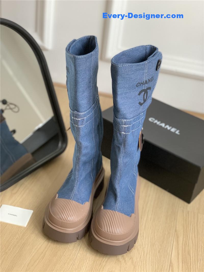 CC hidden canvas boots